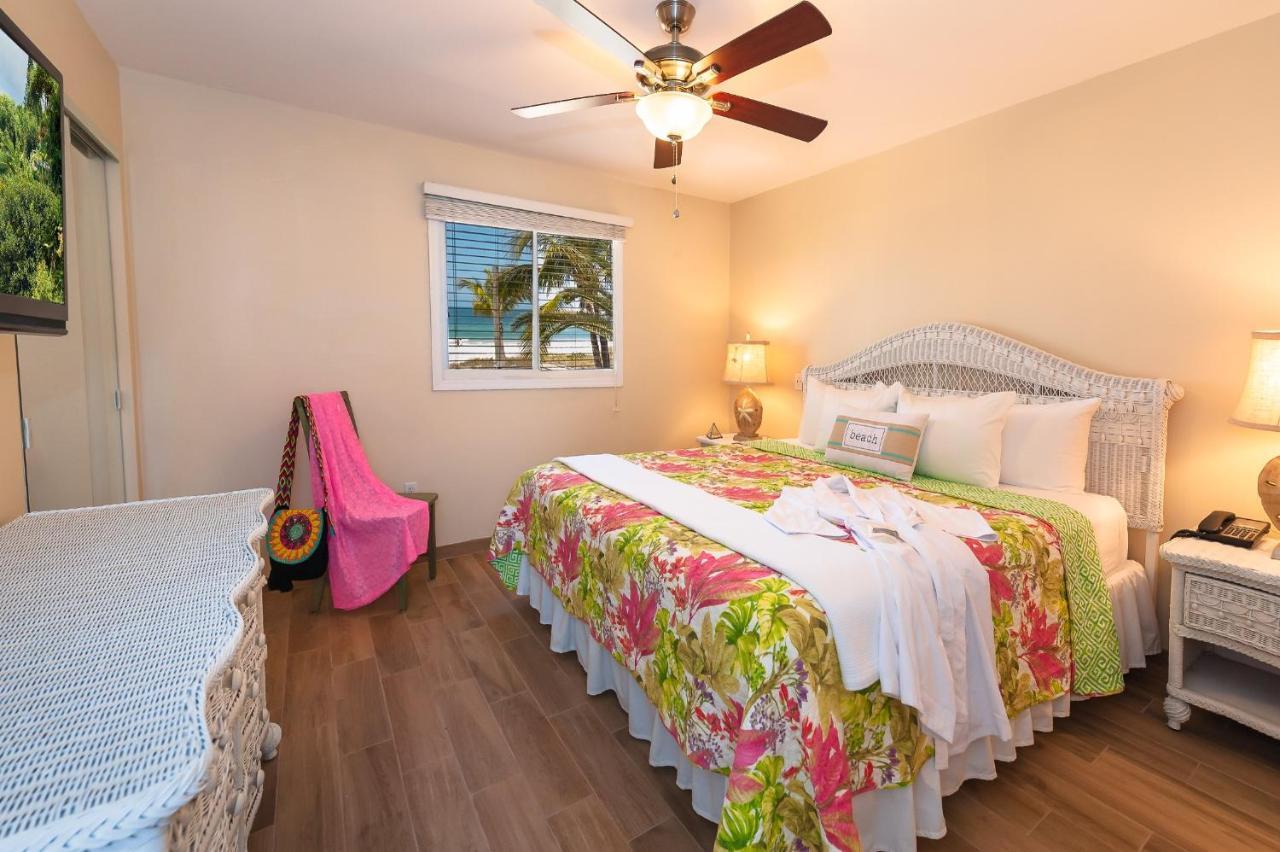 Cedar Cove Resort & Cottages Holmes Beach Exterior photo